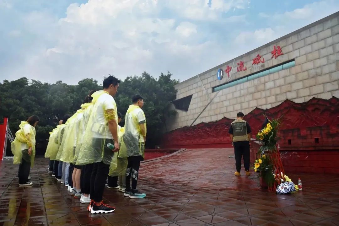 海天集團(tuán)開展“知史愛黨守初心·砥礪奮進(jìn)新作為”黨建系列活動
